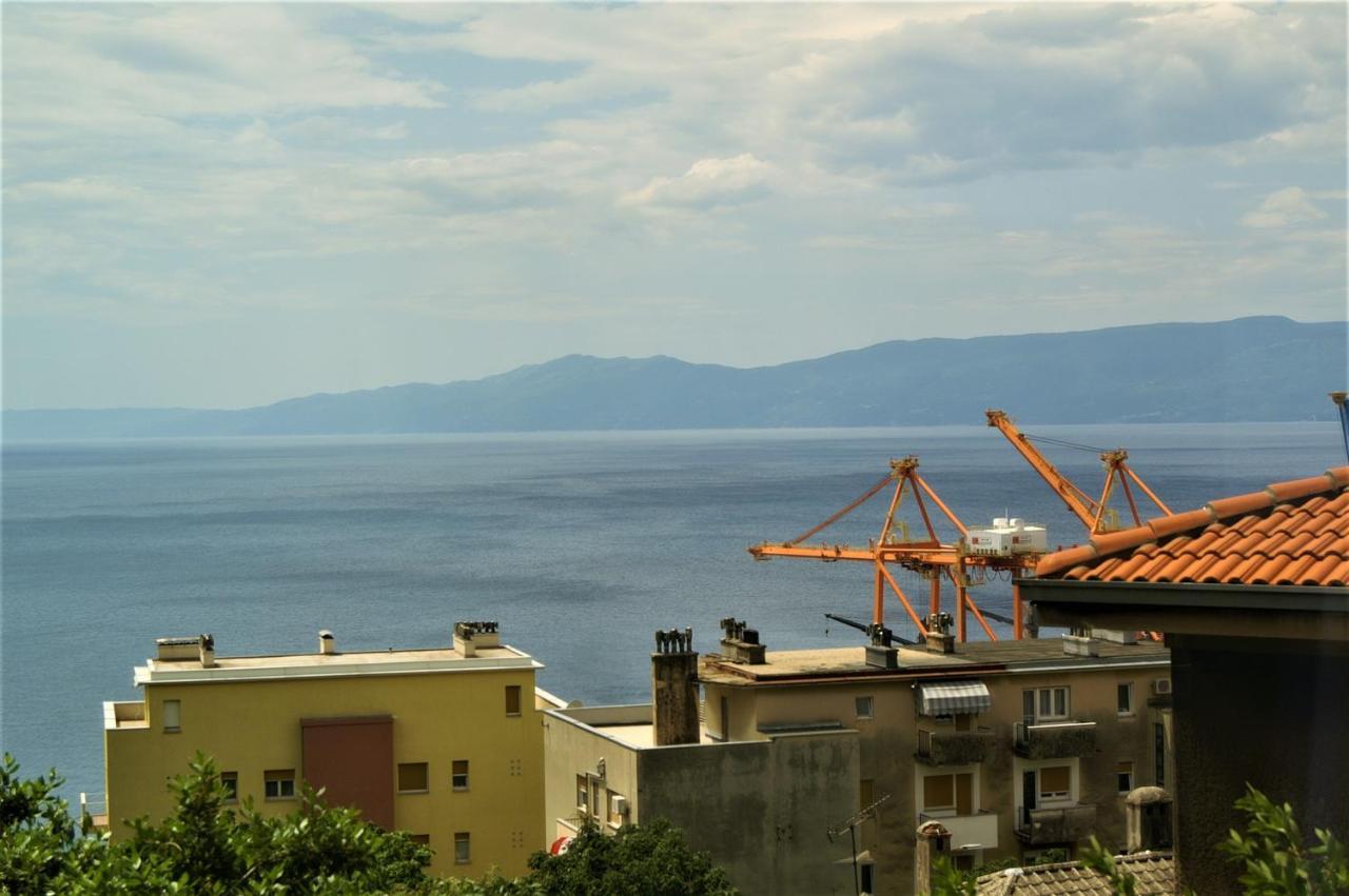 Sea Flower Apartment Rijeka Exteriör bild